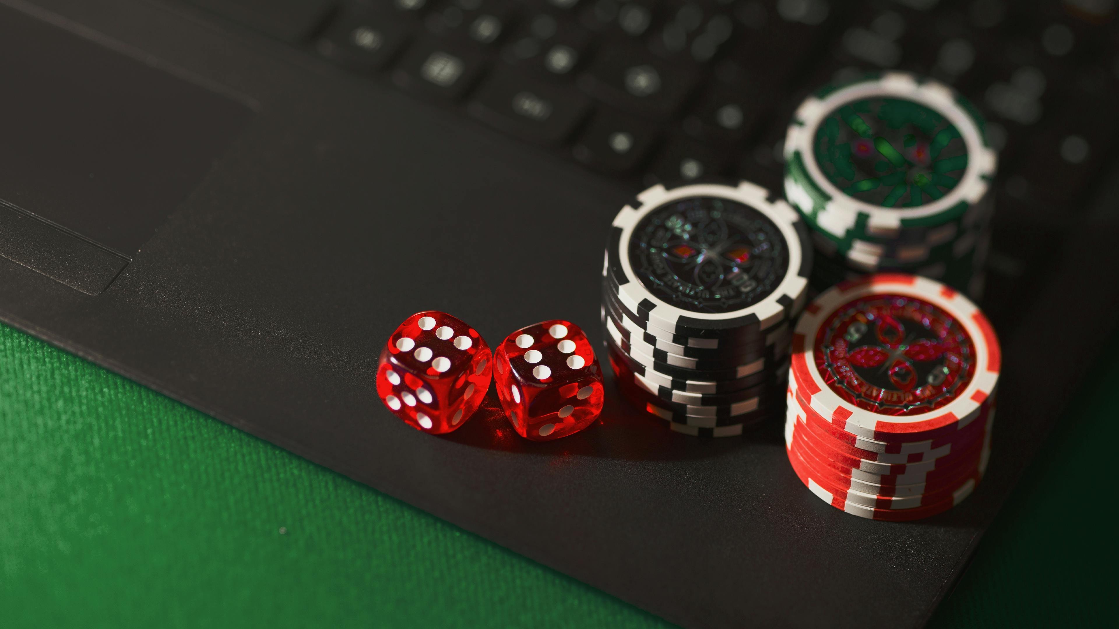 ibet app ဘင်ဂိုဂိမ်း Online Bingo Ball ဆွဲကာ နံပါတ်ကိုက်နေသောမြင်ကွင်း
